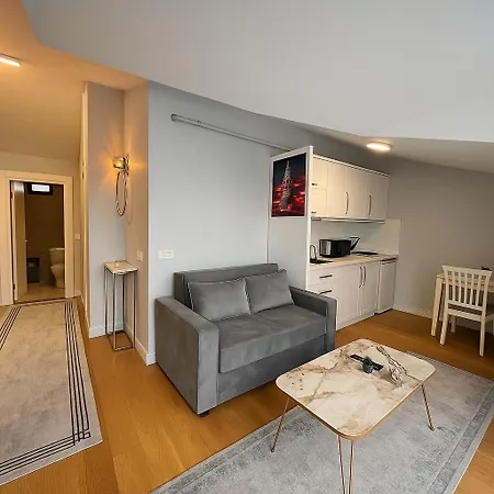 Galata House 3*