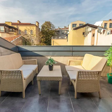 Galata House 3*