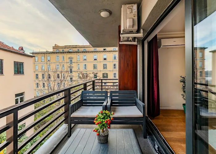 Galata House 3*